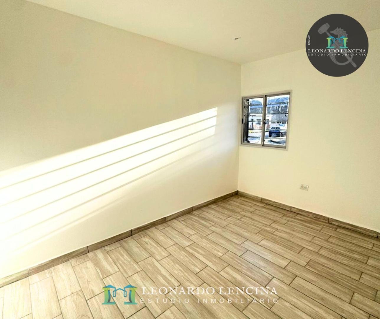 Depto Tipo Casa en Venta de 2 ambientes