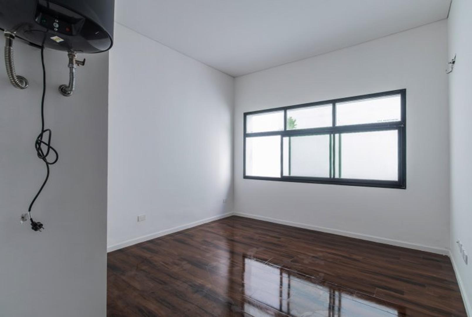 Alsina 1252 , Piso 0