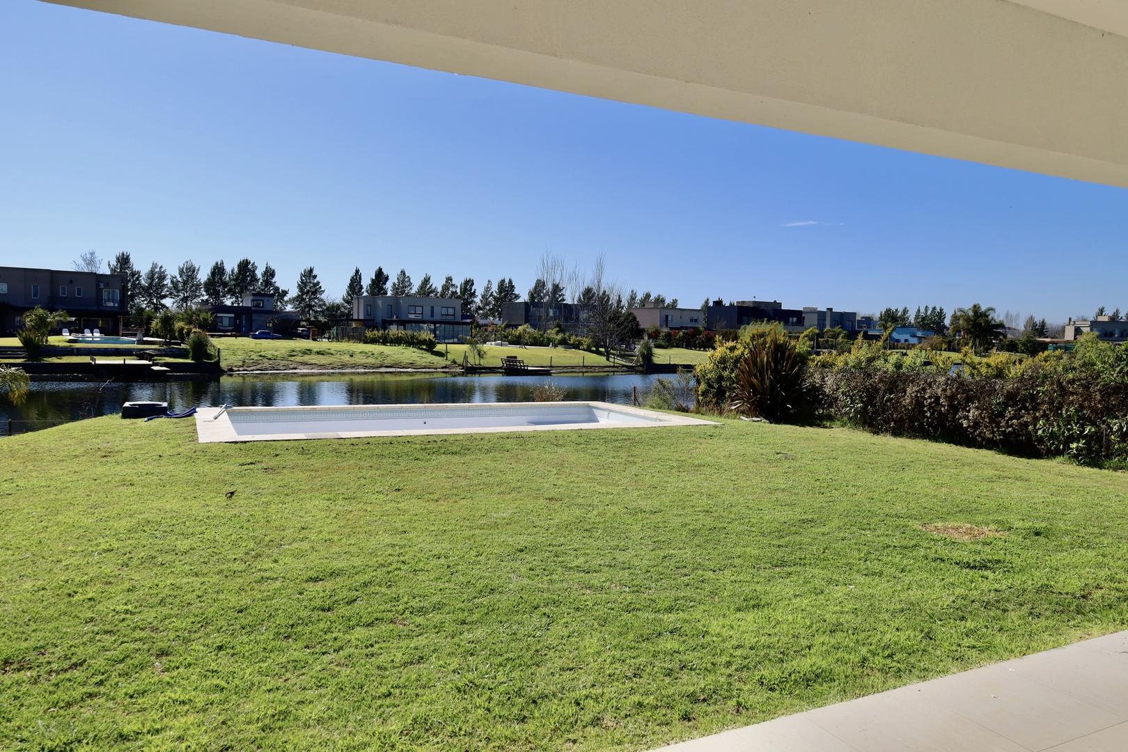 casa en alquiler barrio San Matias Escobar