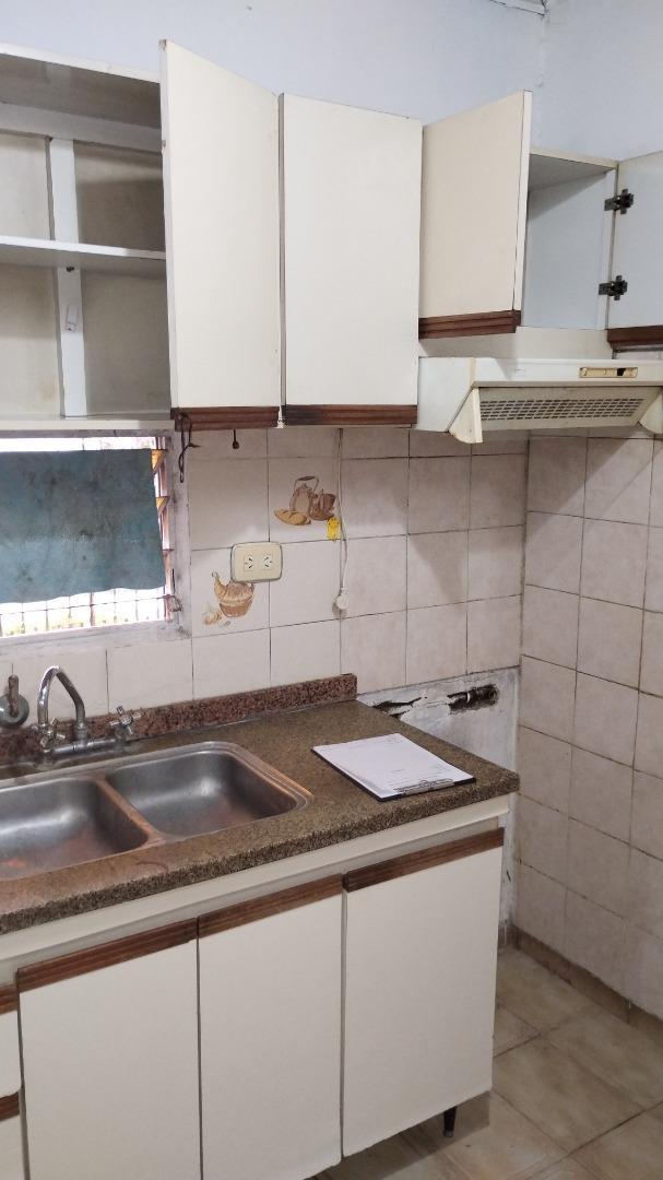 Depto. interno tres ambientes en alquiler