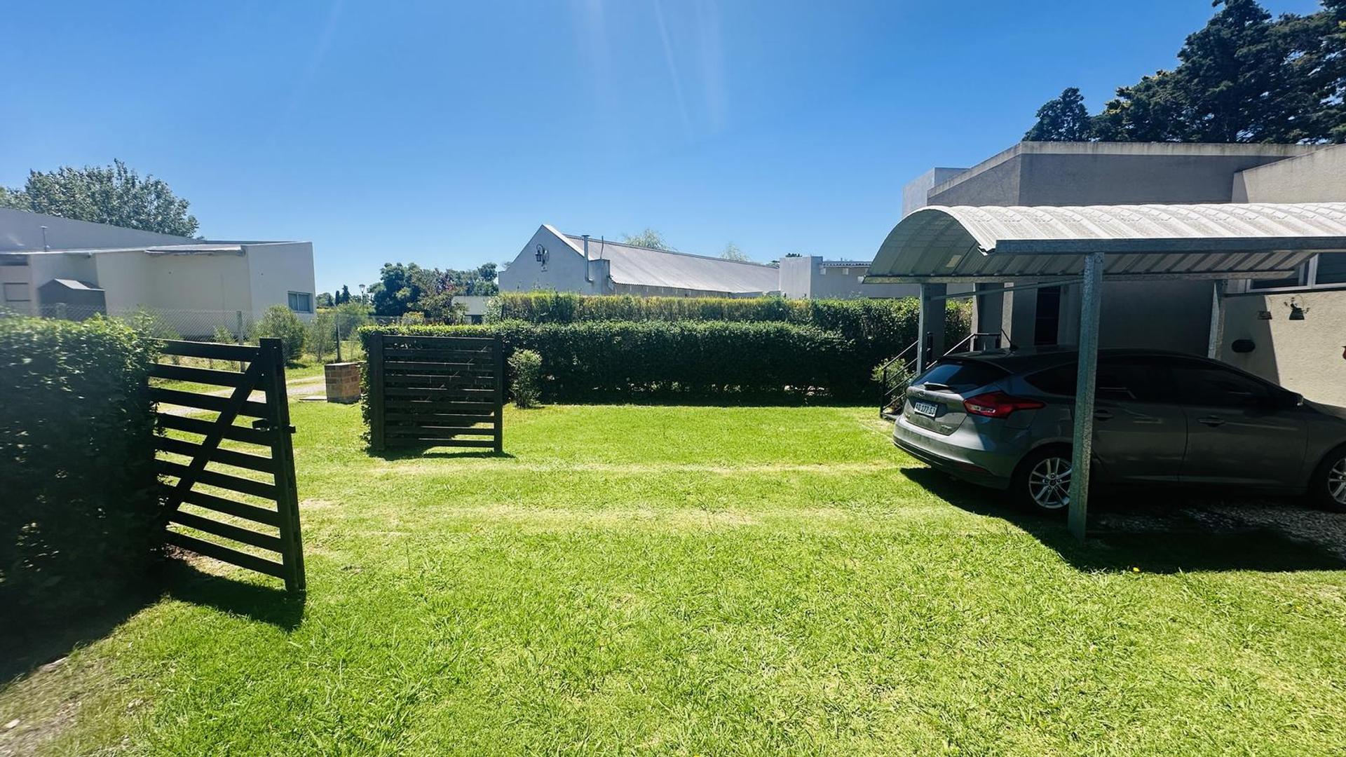 Casa en Venta con 1 cochera