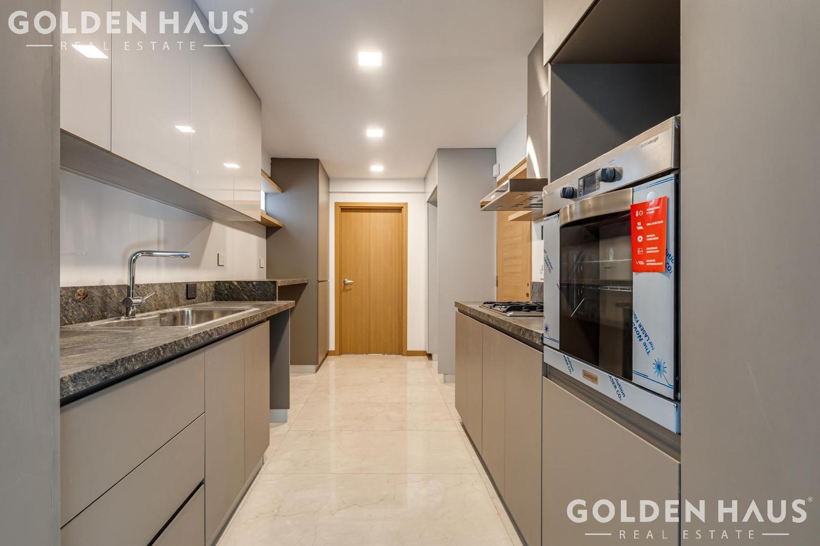 Departamento en Venta con 2 cocheras