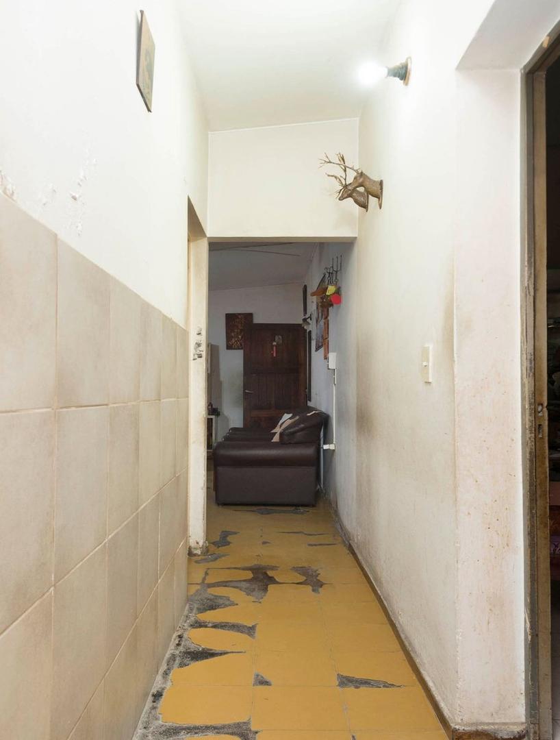 Casa en Venta con 3 cocheras