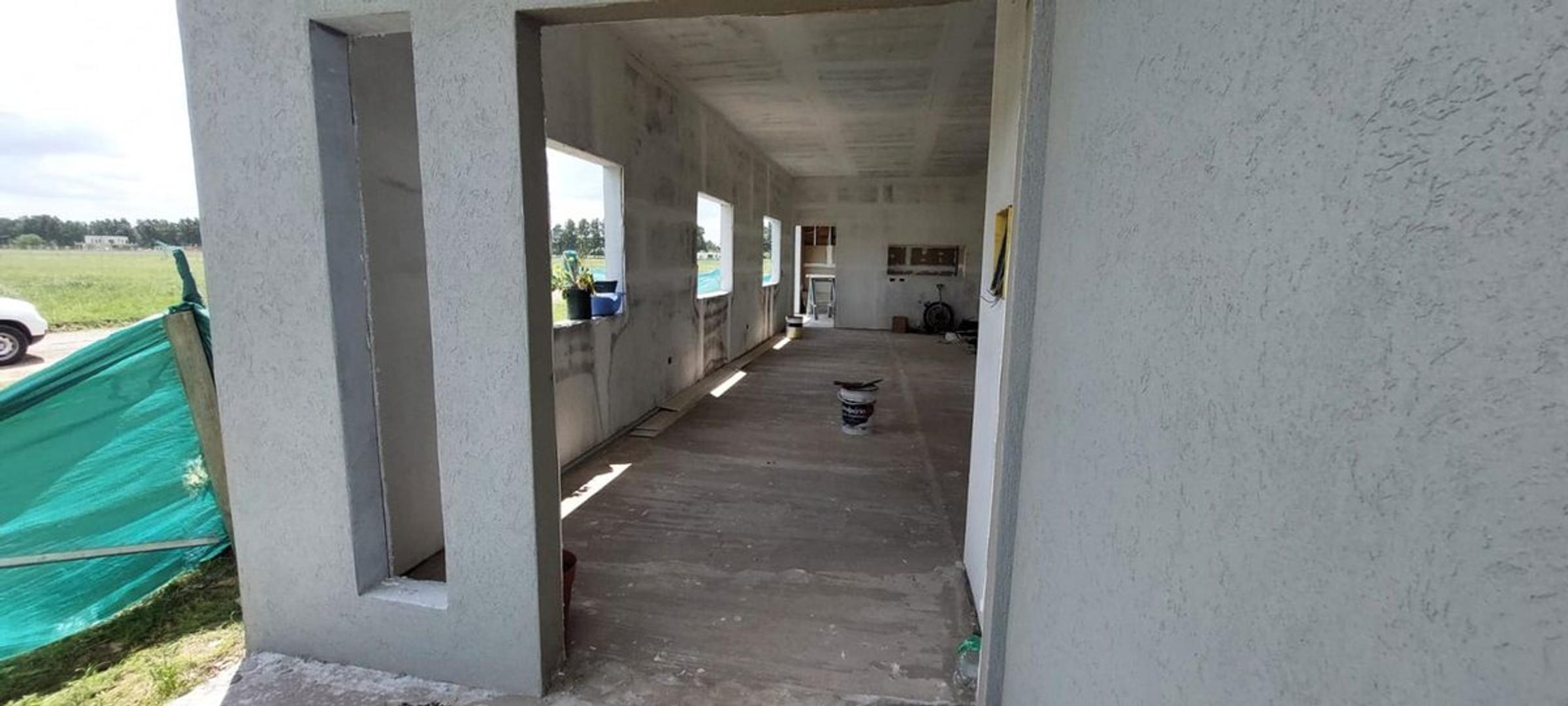 VENTA CASA BARRIO CERRADO GRAL. RODRIGUEZ