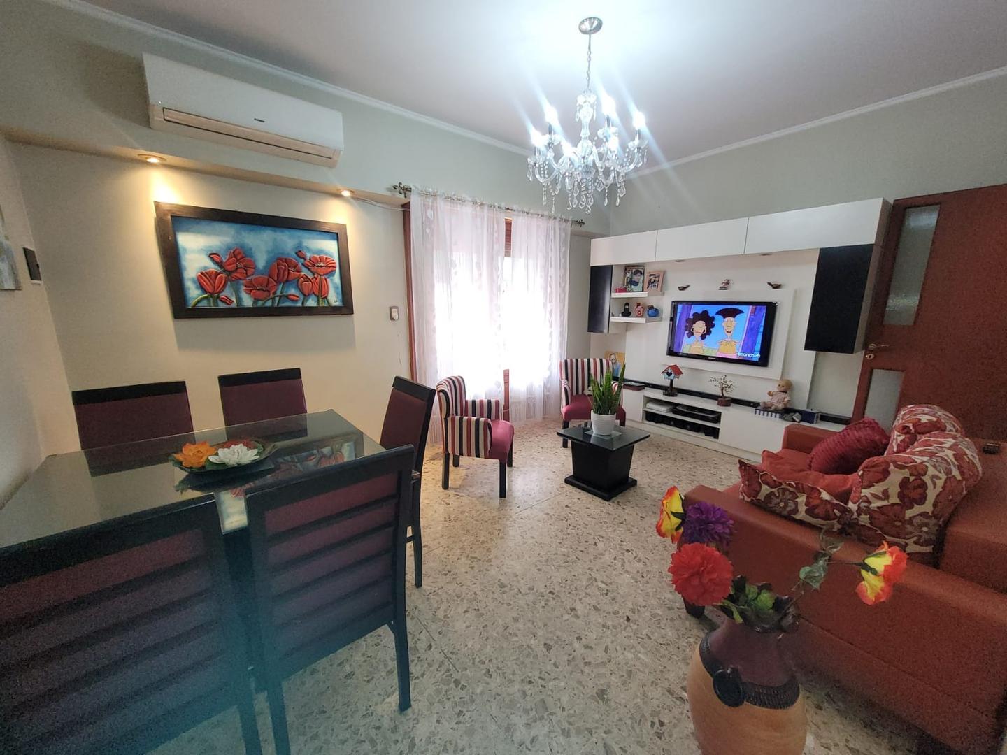 San Carlos 44 , Piso 1