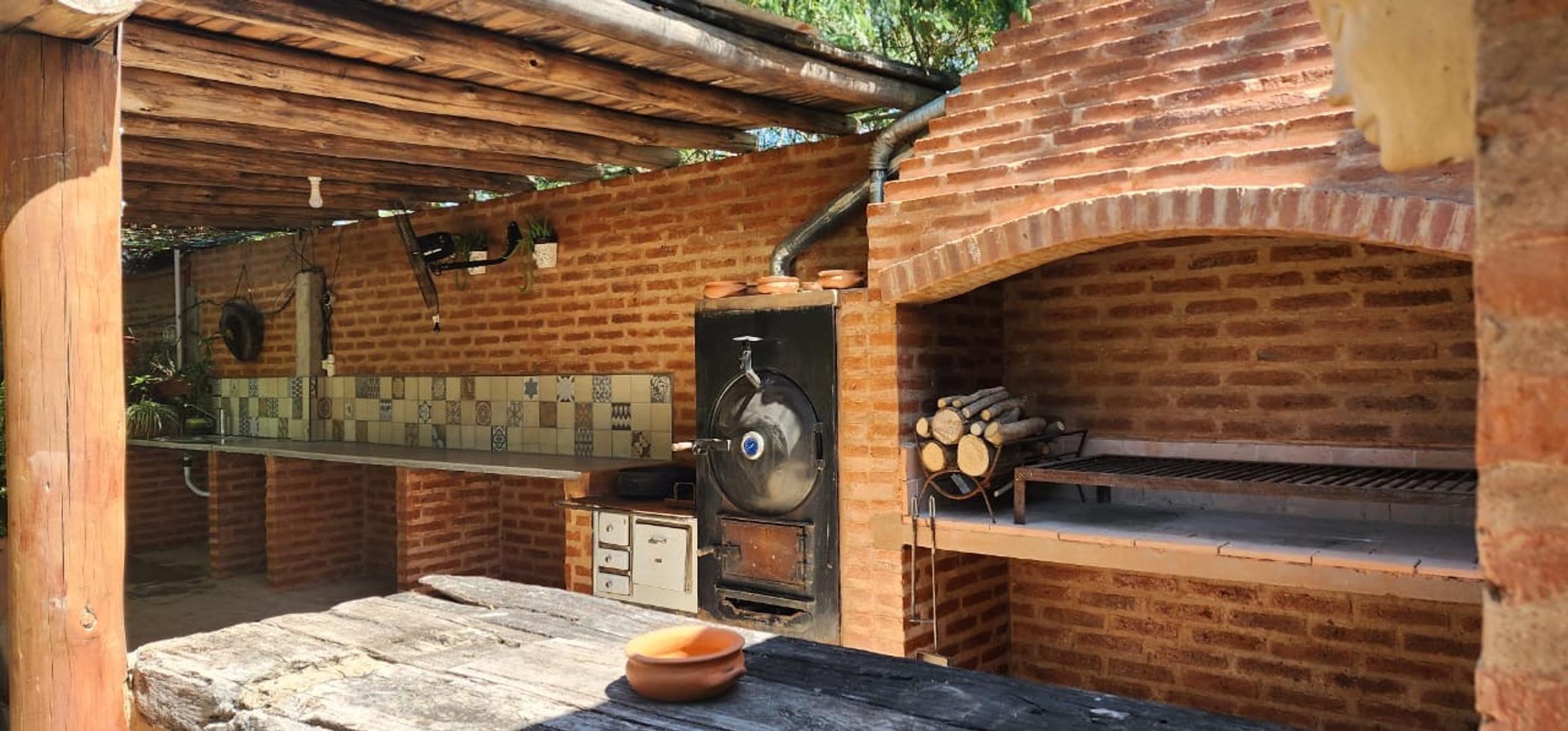 SE ALQUILA HERMOSA CASA