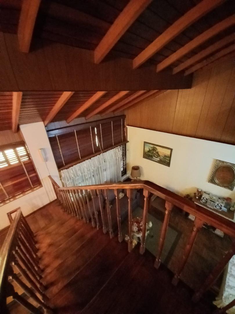 IMPORTANTE CASA 4  AMB CON GARAJE 