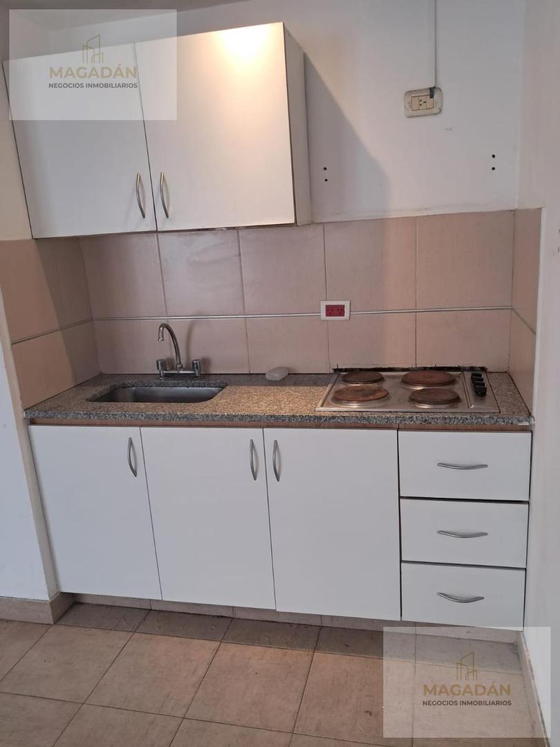Departamento en Alquiler en Villa Sarmiento, $ 620.000
