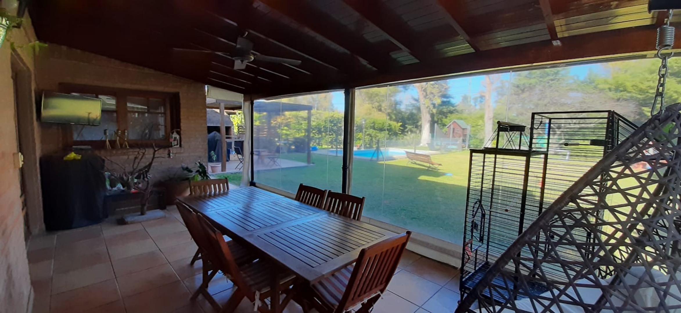 Casa en Venta en B° Los Berros I, Bella Vista