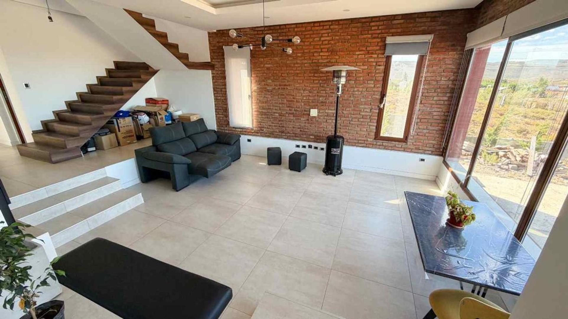 Casa 3 dormitorios en Bella Vista Oeste