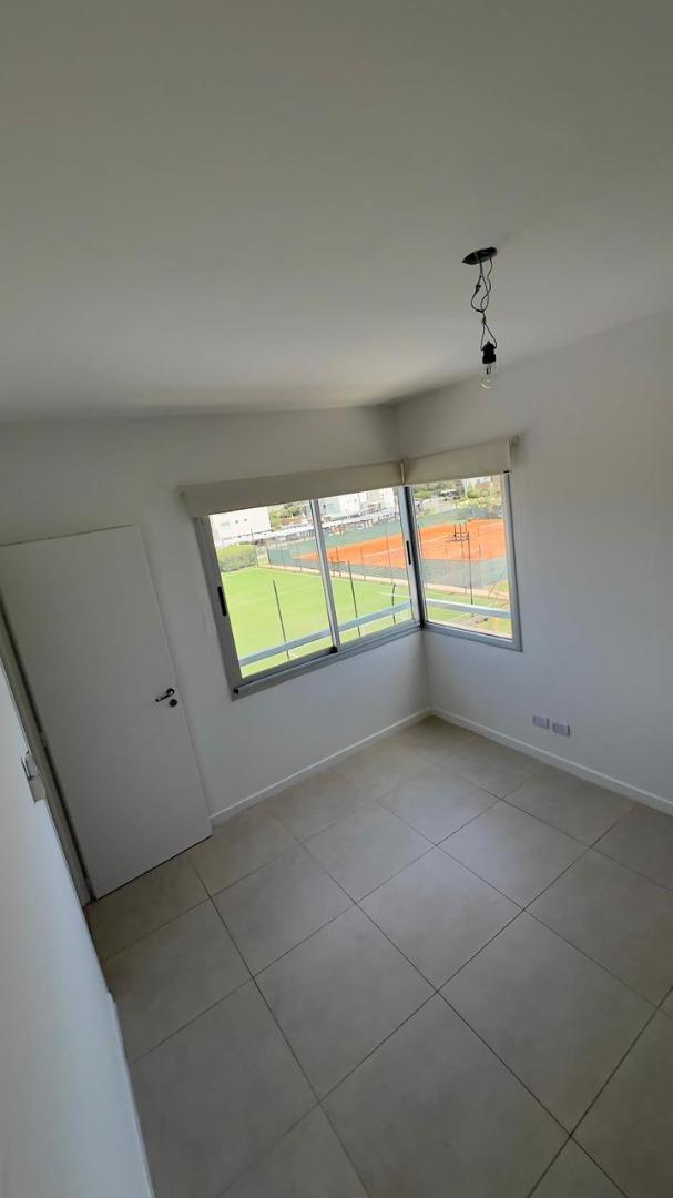 Departamento en Alquiler con 1 cocheras