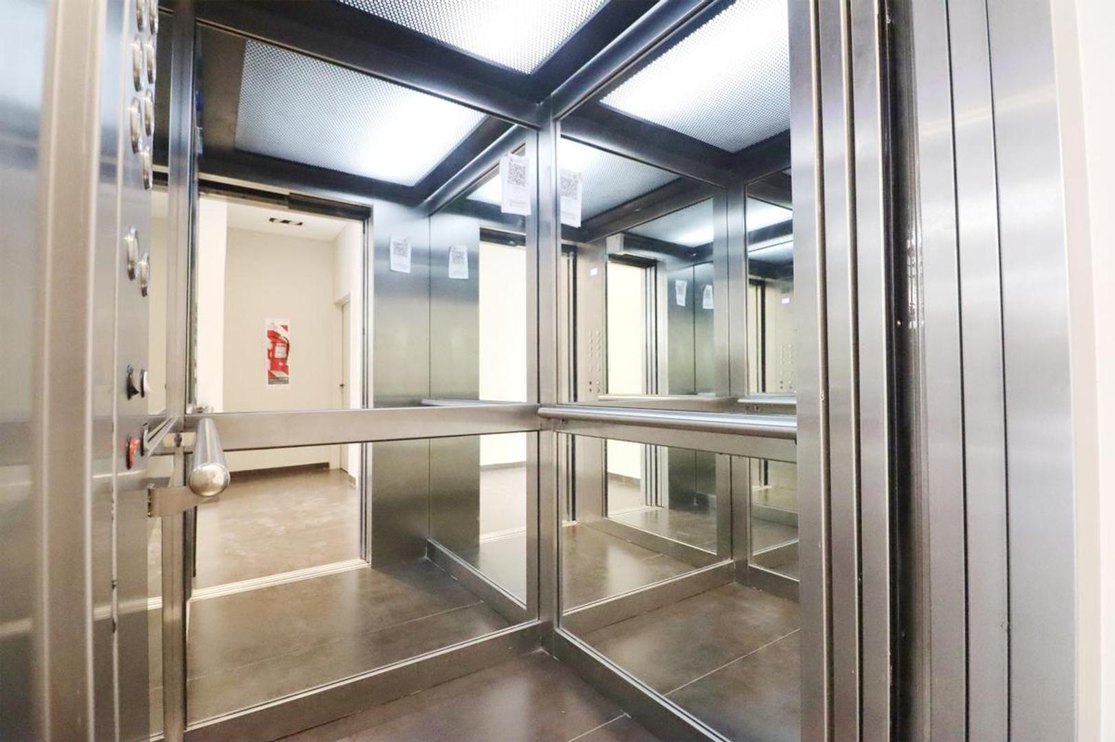 Departamento en Alquiler con 1 cocheras