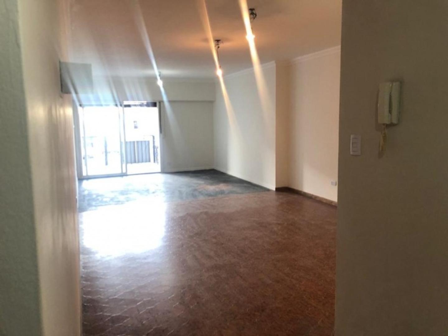 Avenida Rivadavia 13900