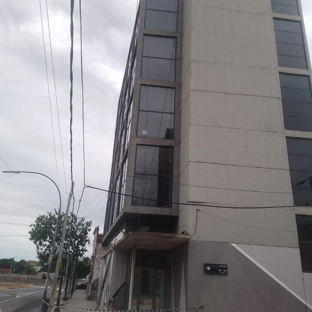 Av Almirante Brown 1477