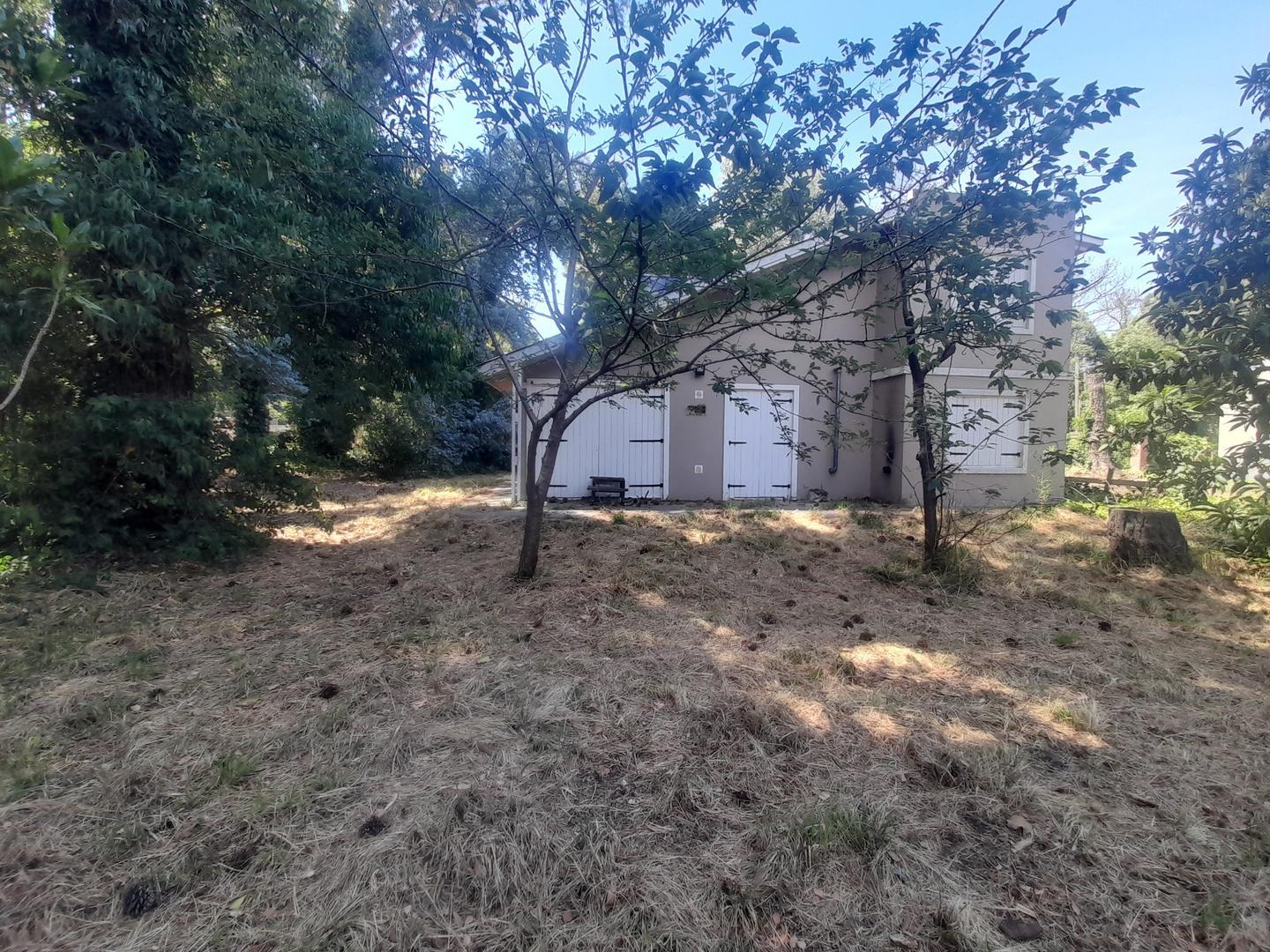 Casa en Venta con 6 cocheras