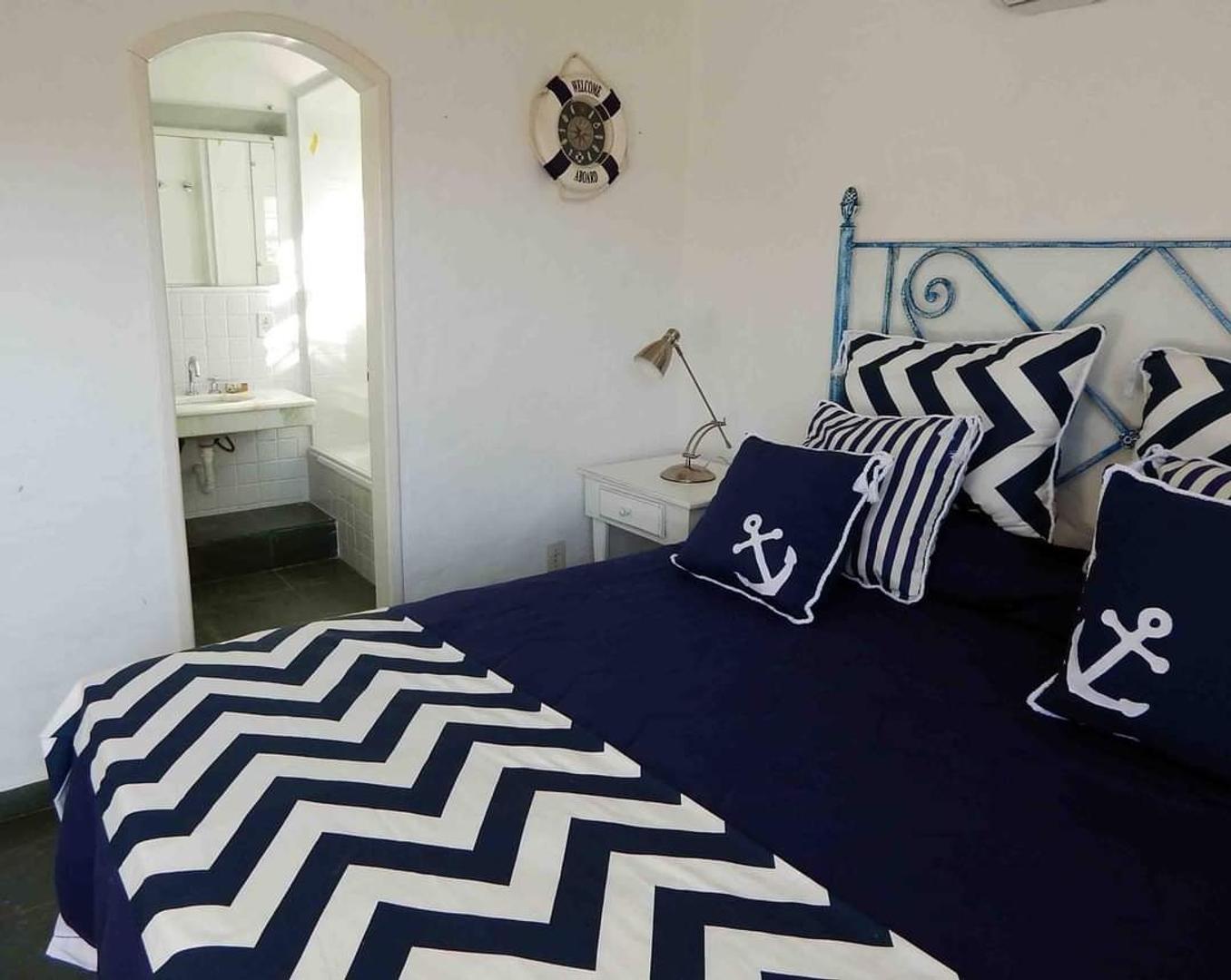 Venta casa 5 amb en condominio Antares-Lagoinha