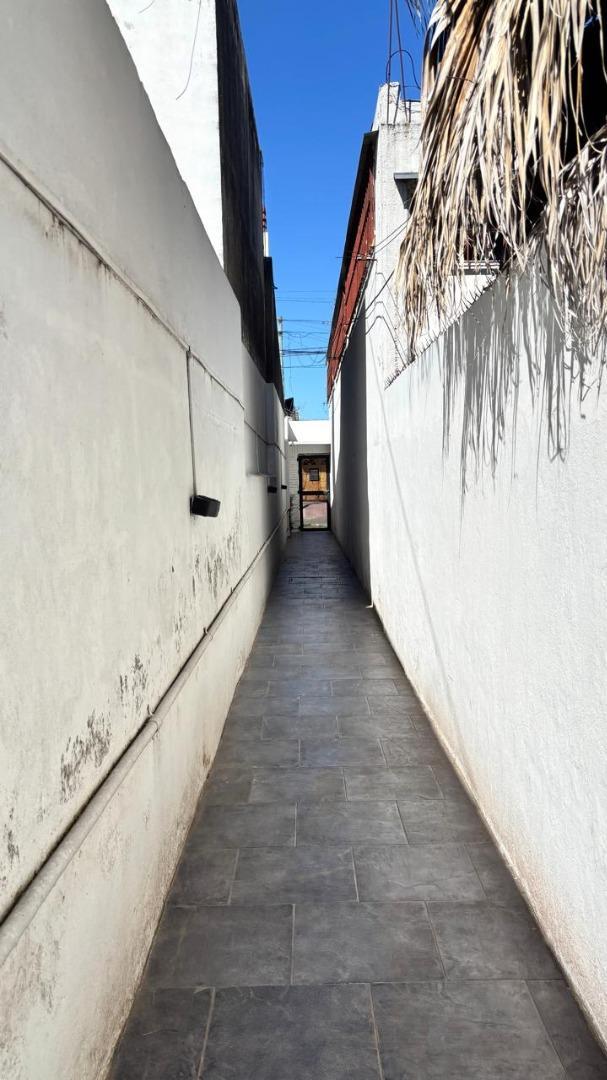 Casa 6 ambientes con 3 baños