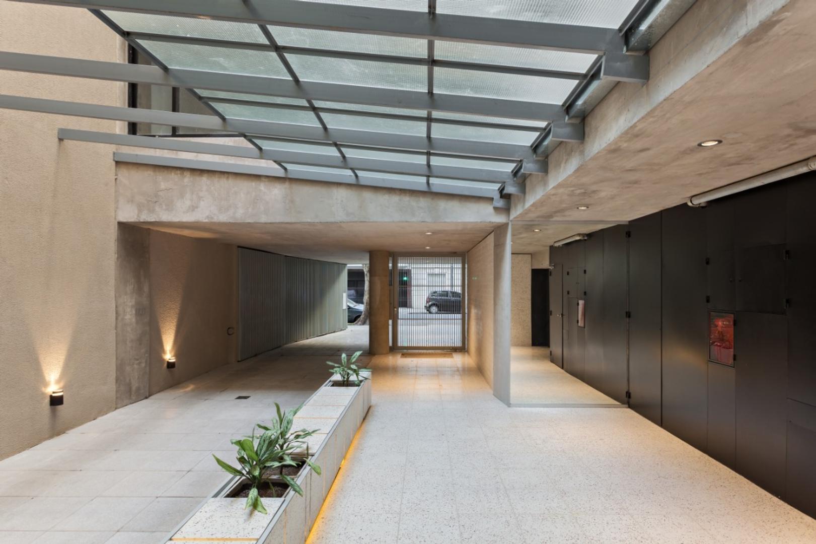 1 ambiente con balcón + Amenities | Venta con Renta