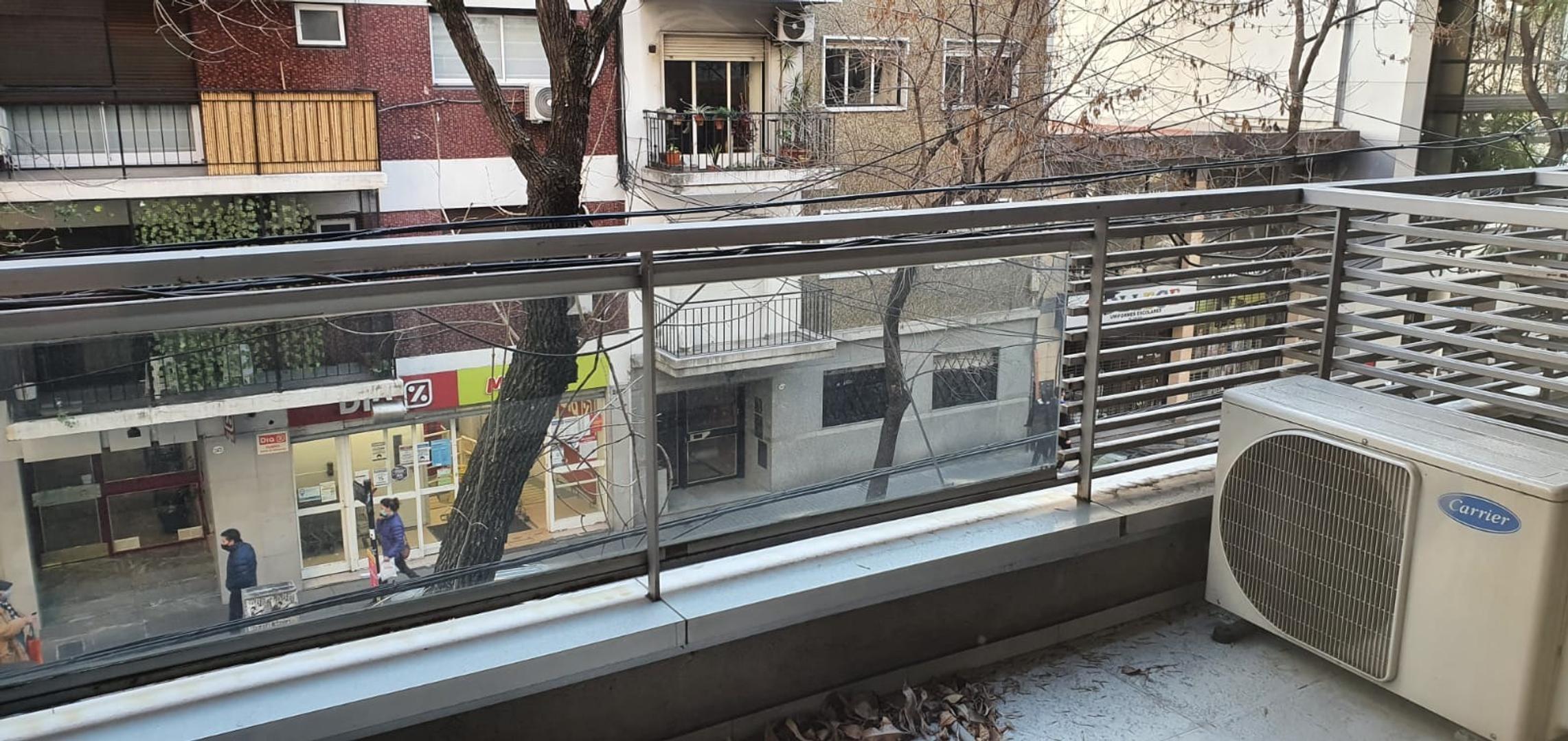 Oficina 4 ambientes con 2 baños