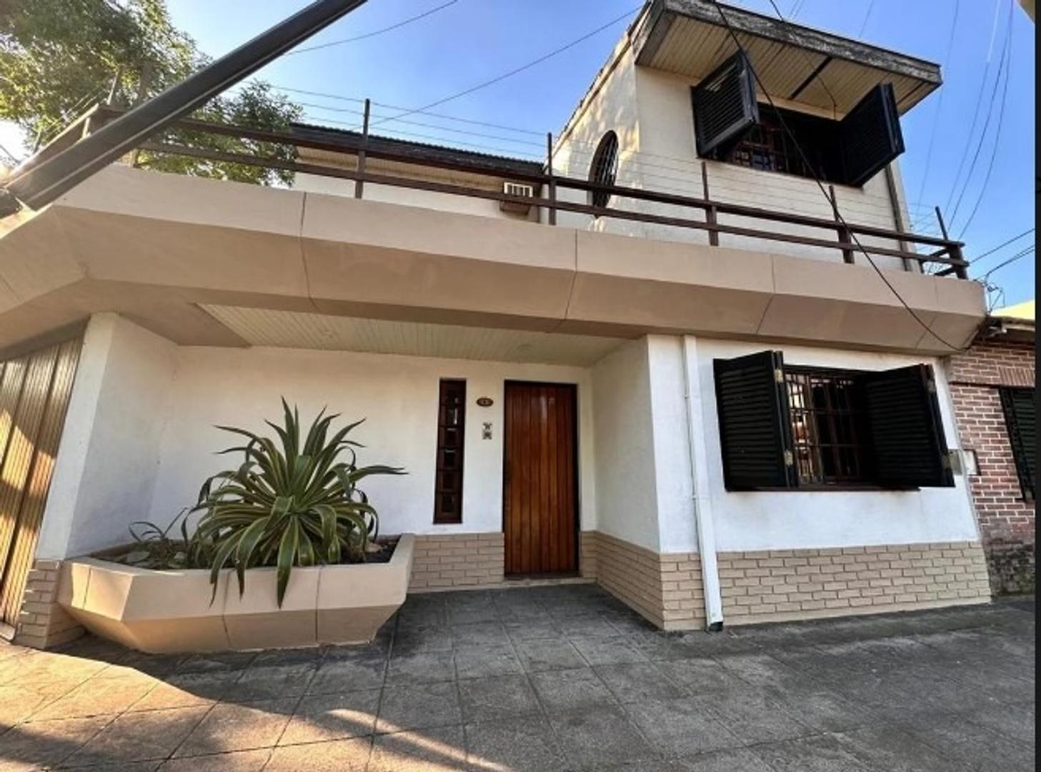 CASA EN VENTA 4 AMBIENTES – TEMPERLEY | APTA CRÉDITO