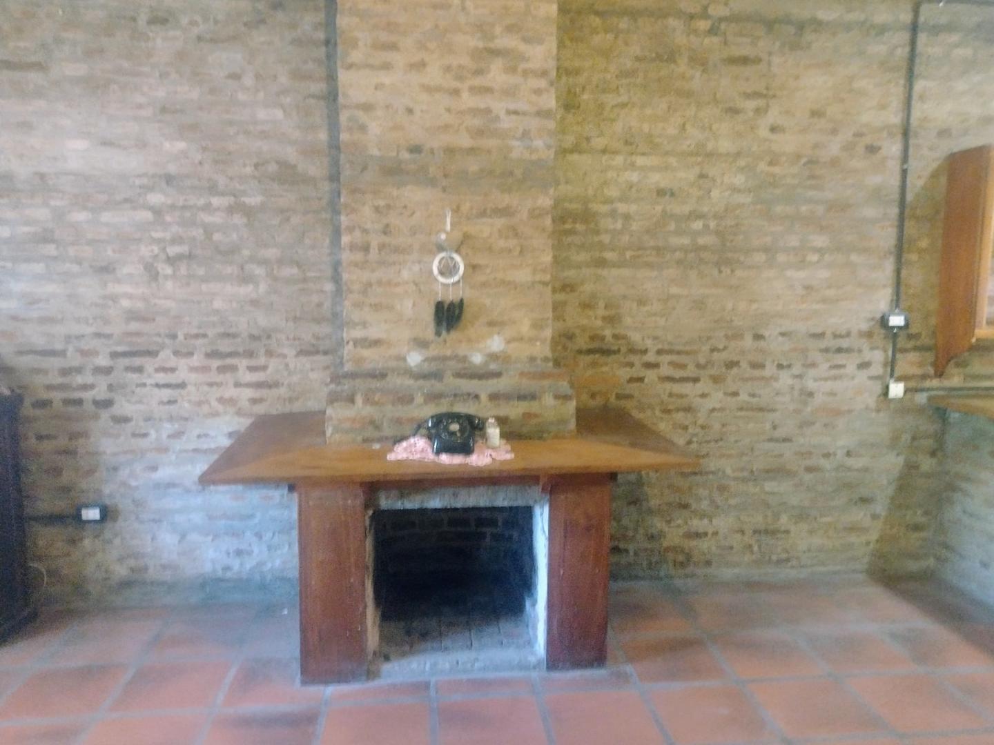 Casa 4 ambientes con 1 baño