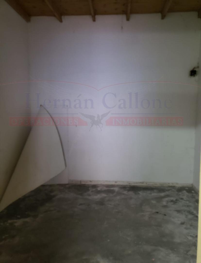 Treinta Y Tres Orientales 2051