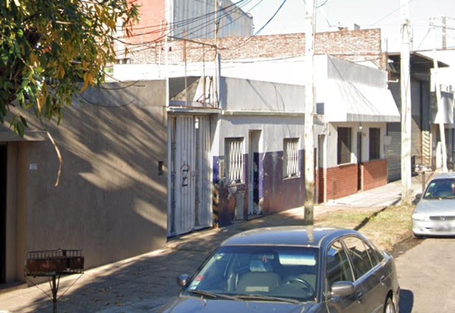 VENTA DE CASA  A VALOR DE TERRENO- LOMAS DEL MIRADOR