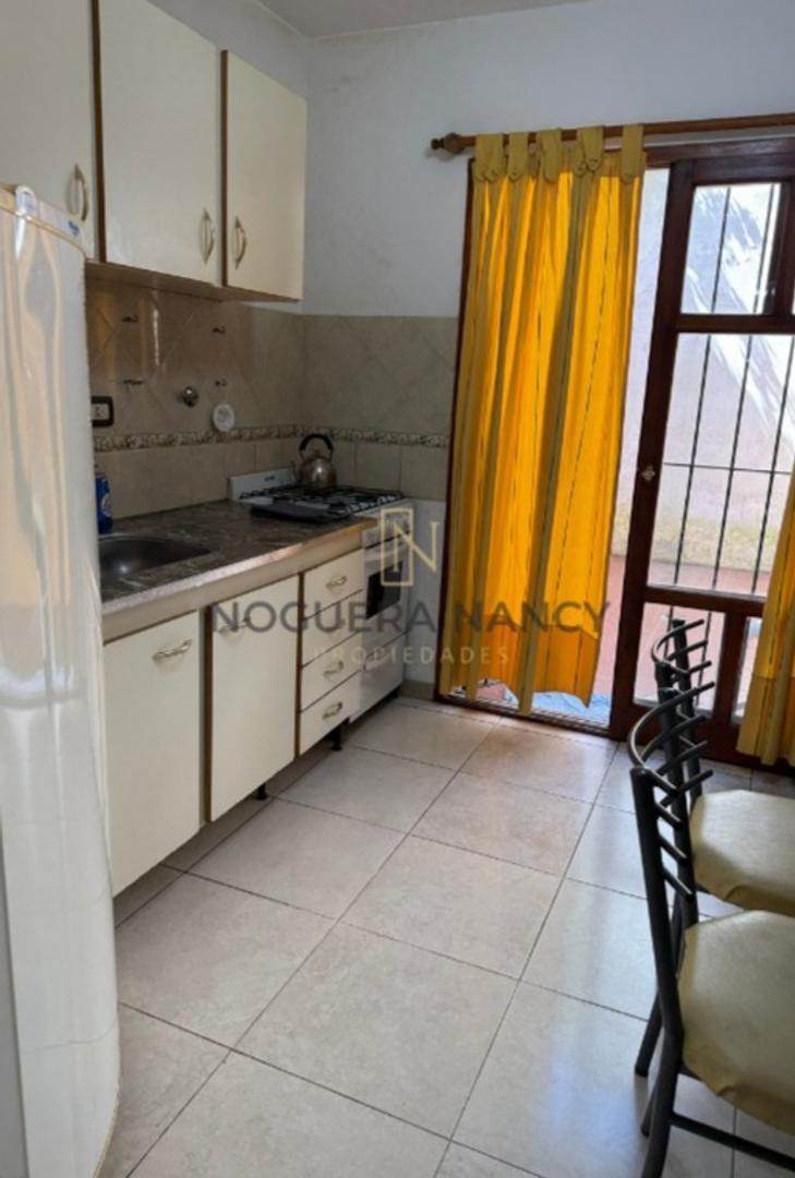 Depto Tipo Casa 4 ambientes con 2 baños