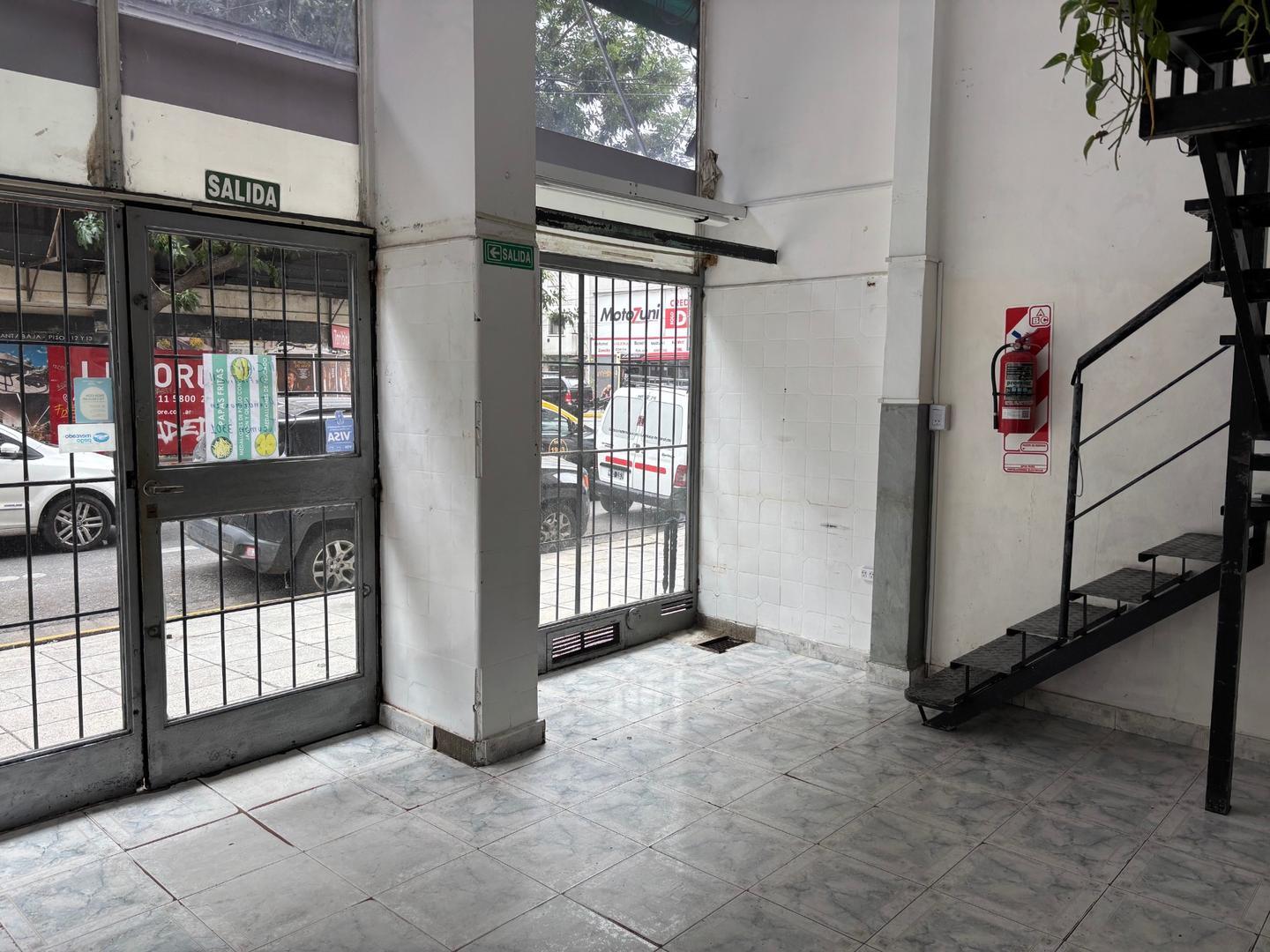 BILLINGHURST AL 900 Y CORDOBA - LOCAL 60M2 APTO TODO RUBRO