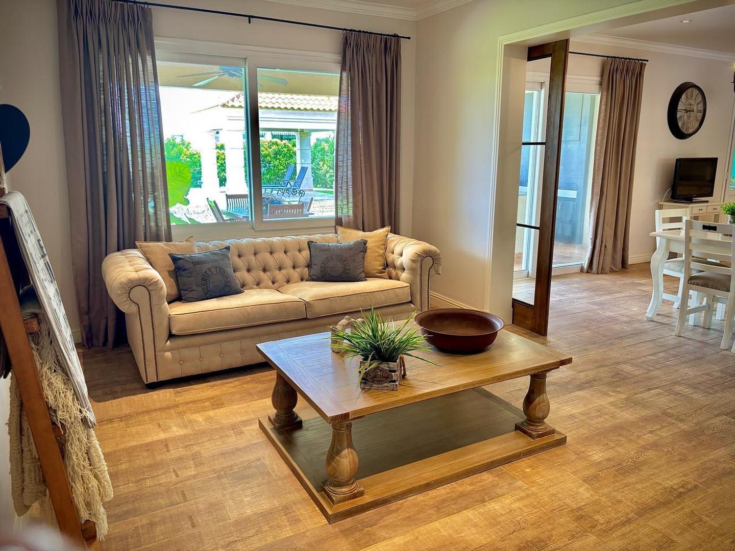 CASA EN TERRAVISTA 4 DORM Y ESCRIT. EN LOTE INTERNO FINANCIA