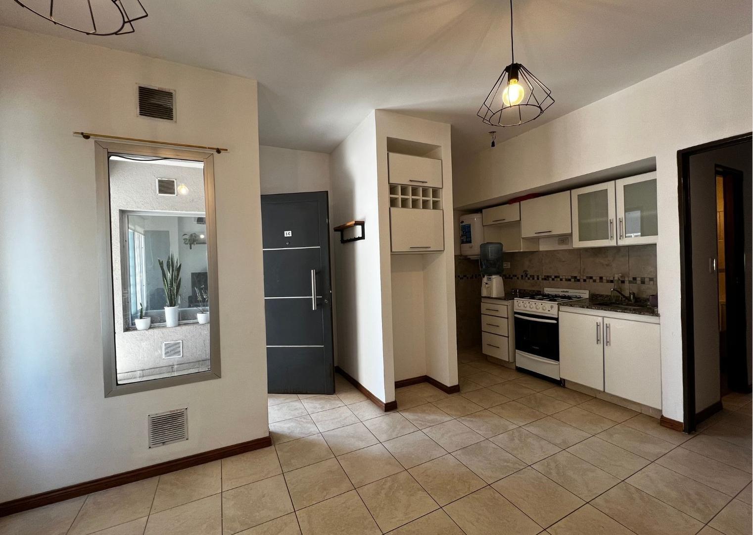 DEPARTAMENTO EN VENTA DE 1 HABITACION, BECERRA 886