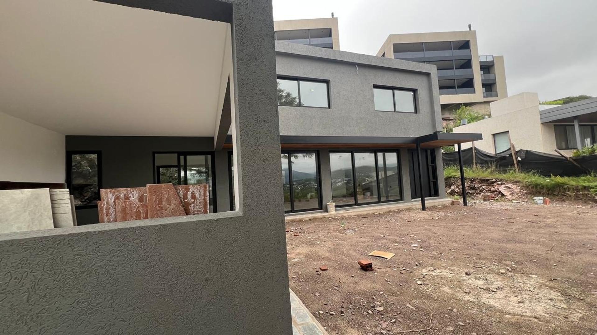 Casa en Venta en La Cuesta, USD 480.000