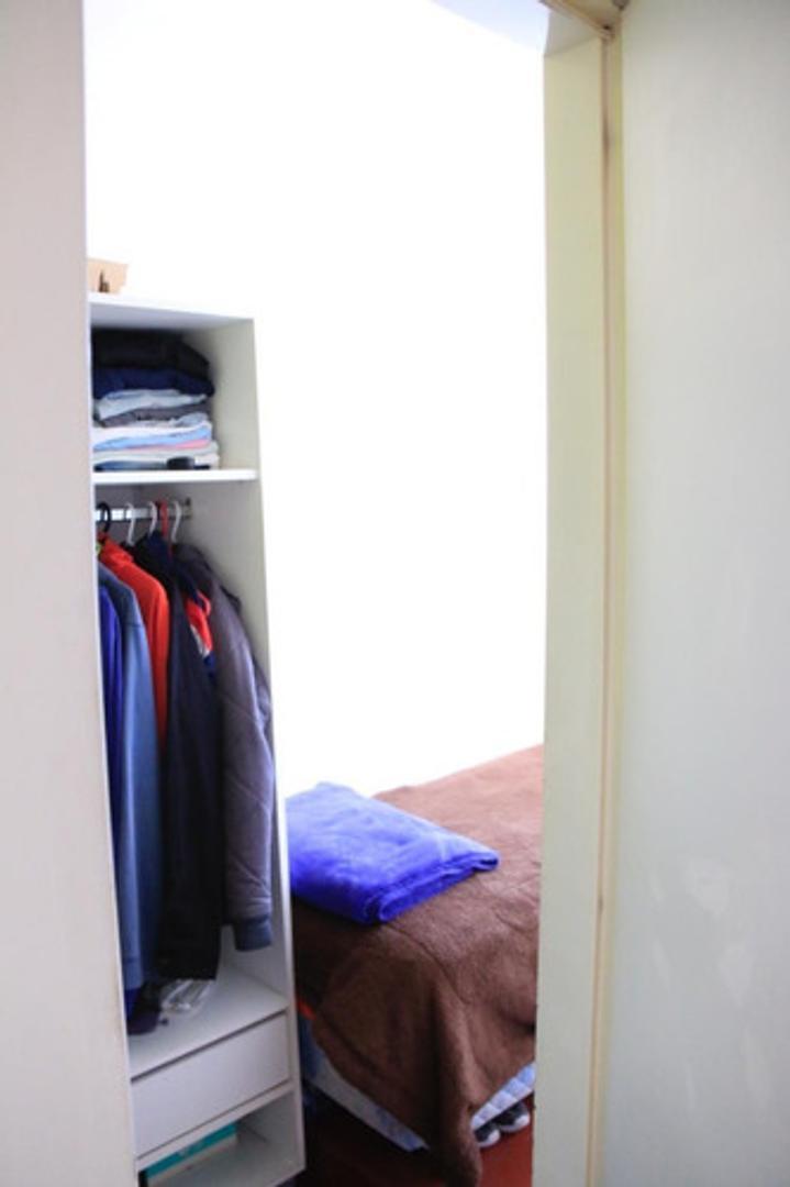 Triunvirato 1900, Villa Luzuriaga, Provincia de Buenos Aires, Argentina