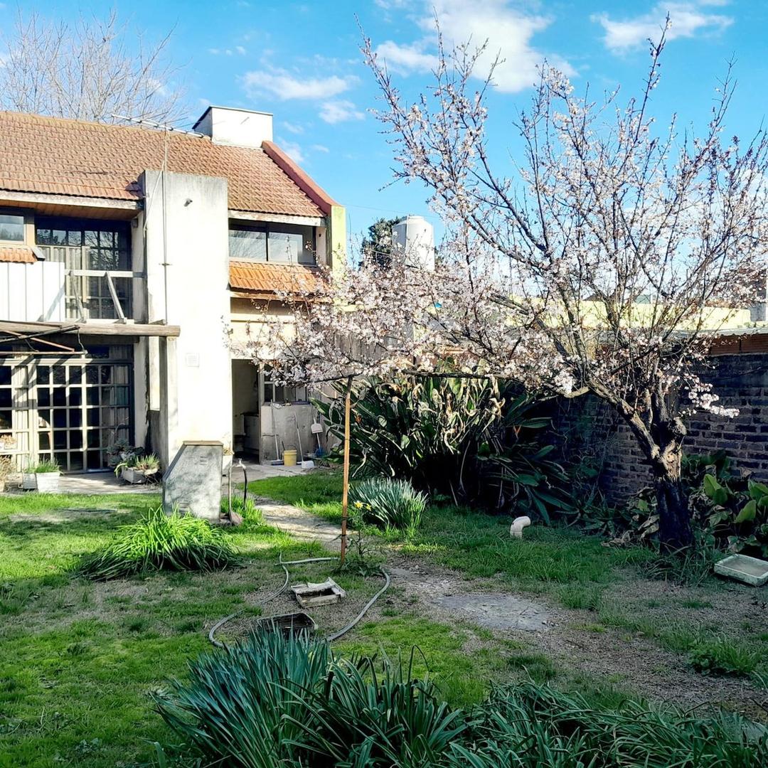 CASA 4 AMBIENTES EN VENTA LONGCHAMPS