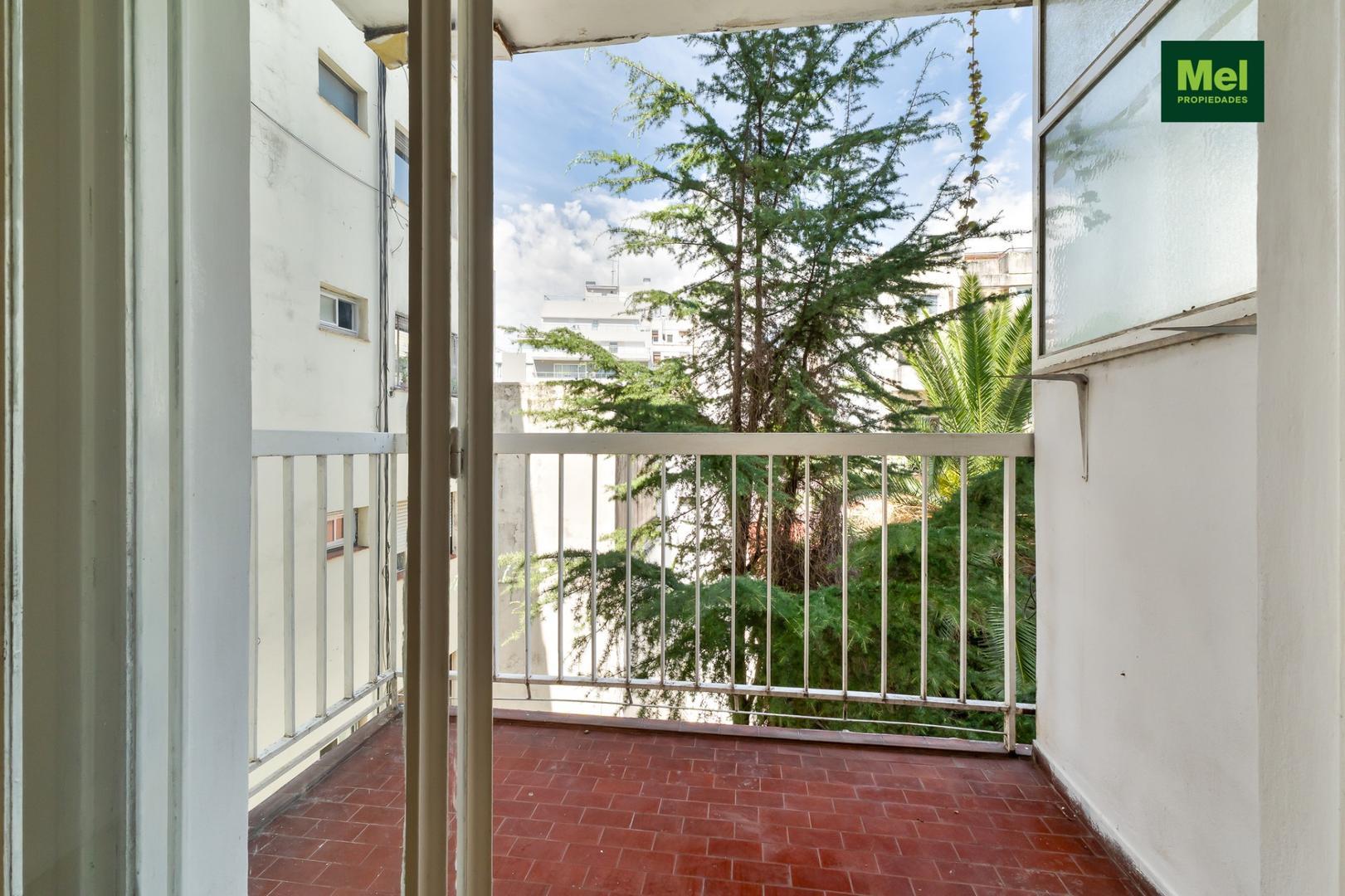 3 AMBIENTES CON BALCON EN LA MEJOR UBICACION