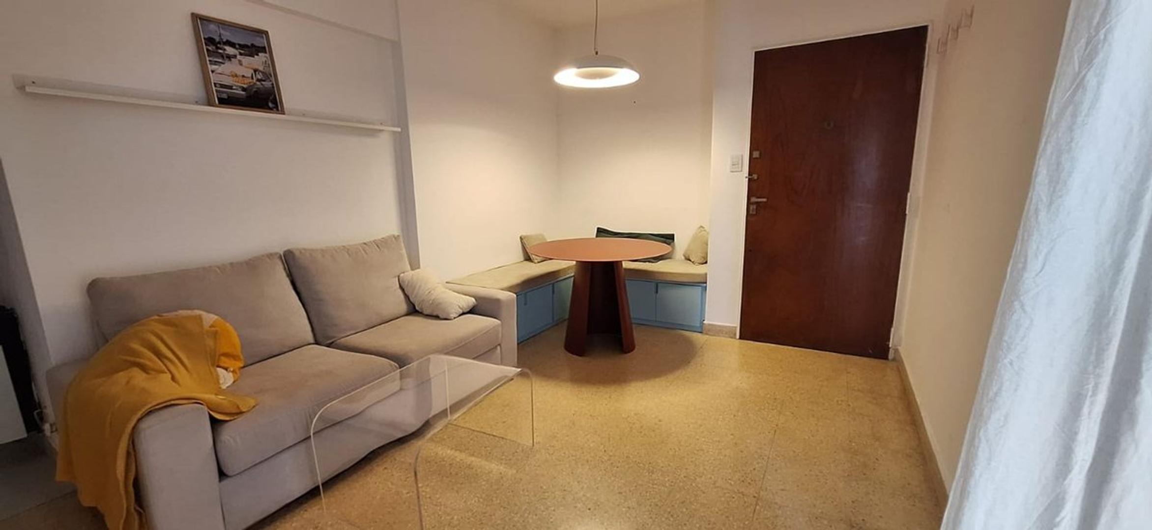 Teniente General Eustoquio Frías 200