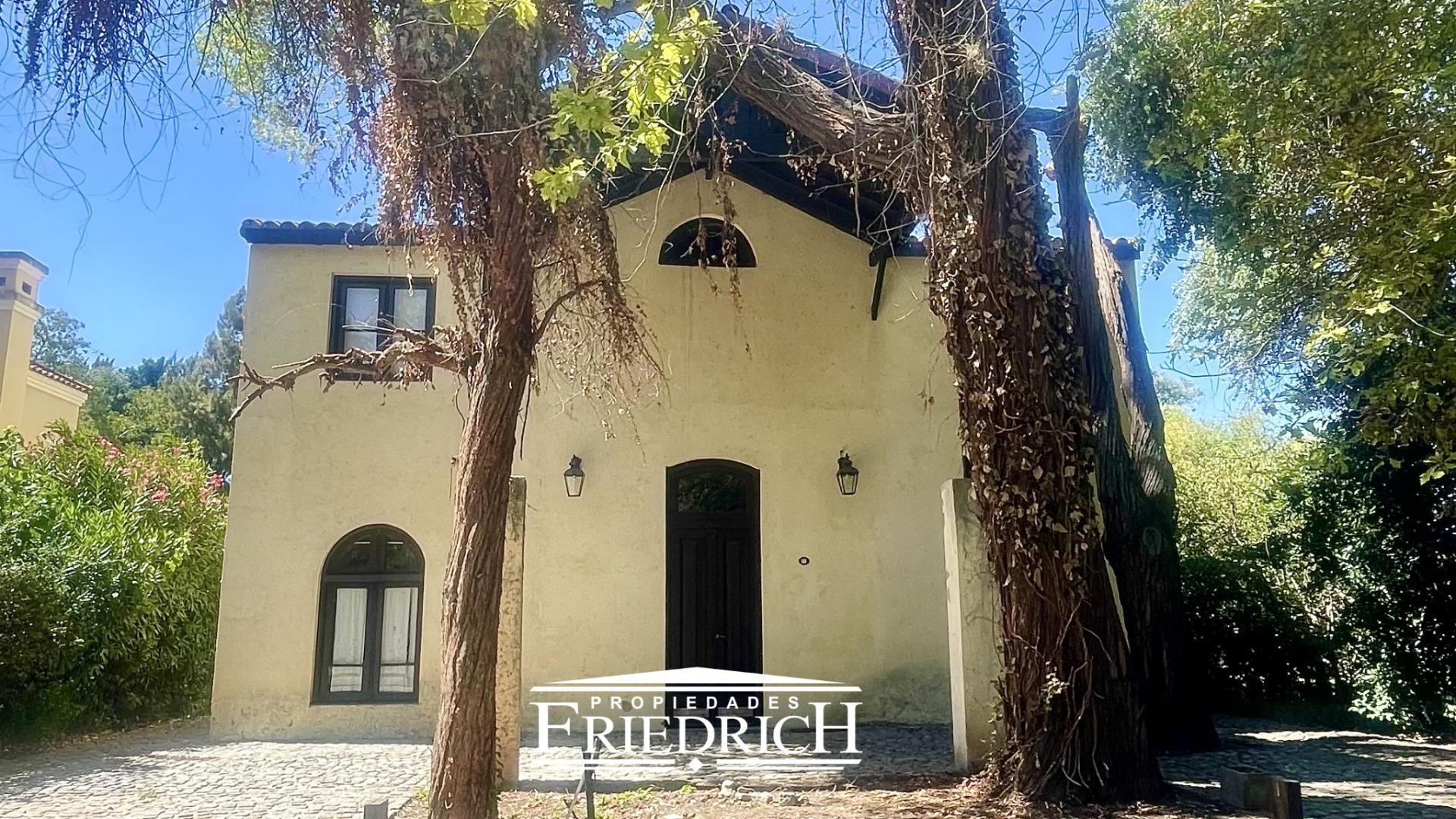Casa en Venta de 5 dormitorios