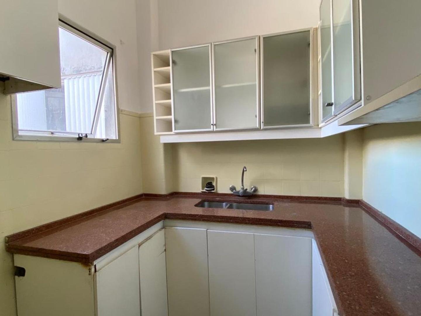 Alquiler apartamento dos dormitorios en Pocitos