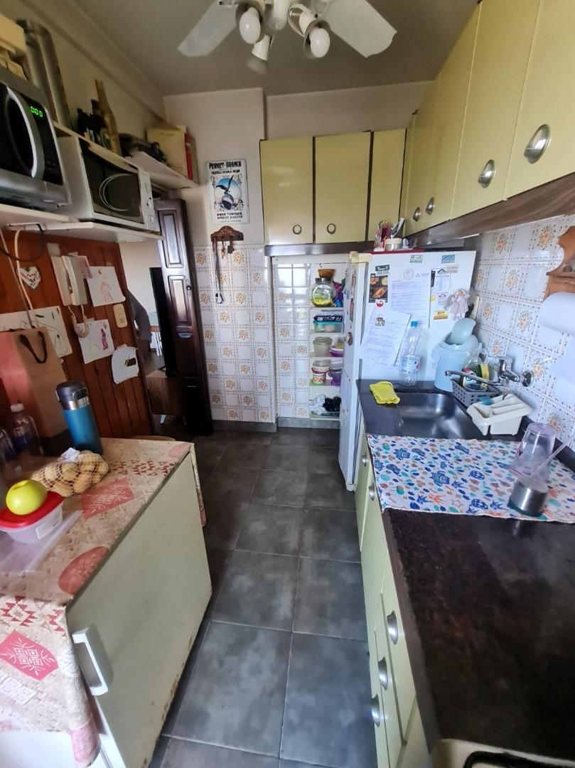 Av. Gral. Paz 15255 , Piso 7