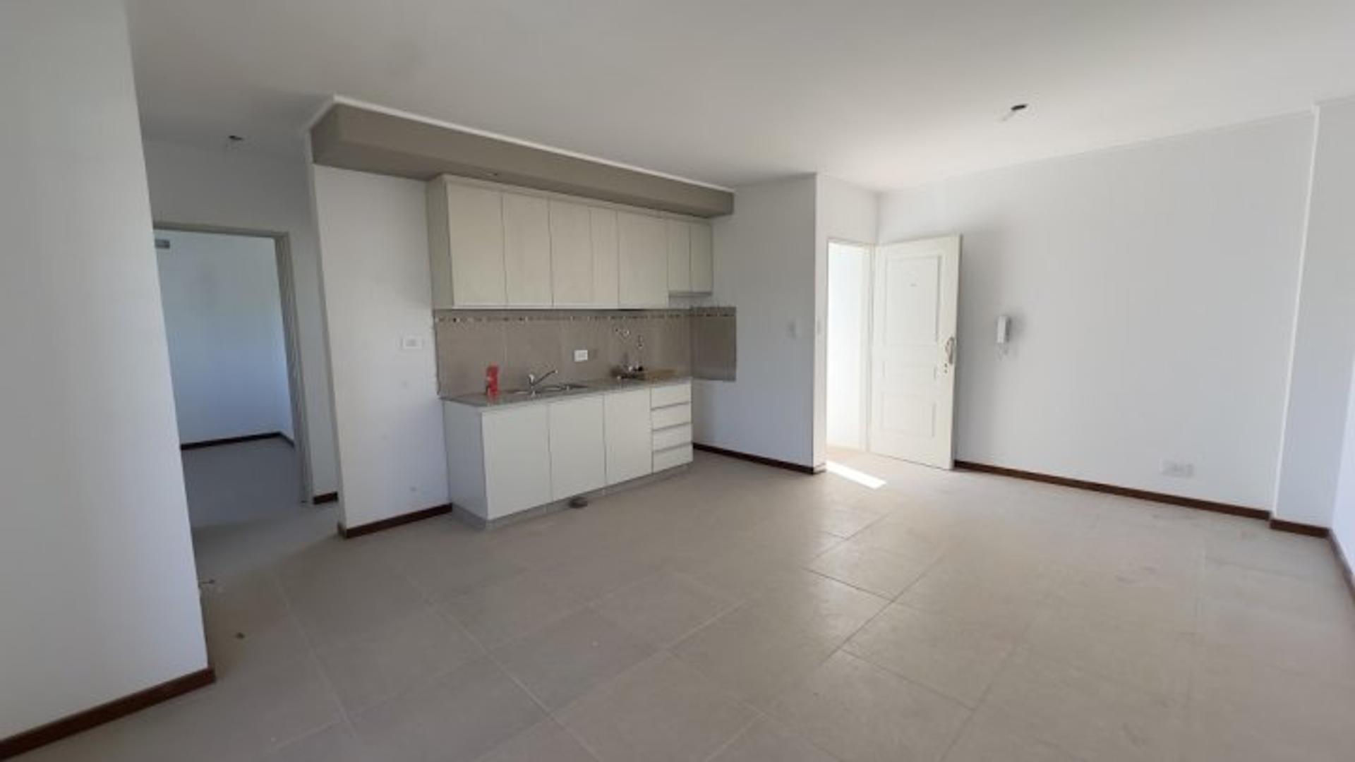 Av Los Platanos 150 , Piso 1