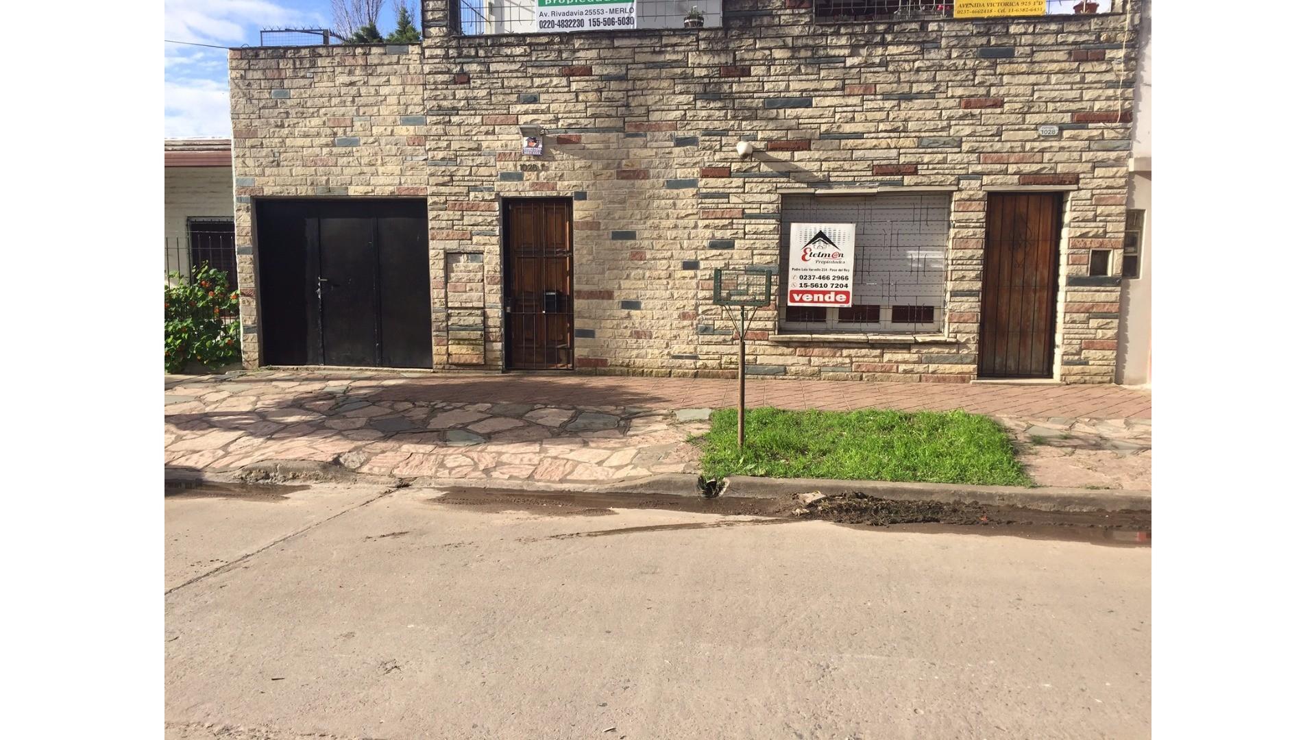 Casa 5 ambientes con 3 baños