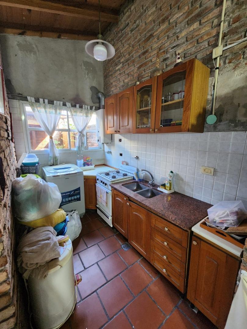   RESERVADO   VENTA 3 DORM PARQUE CON QUINCHO Y PILETA