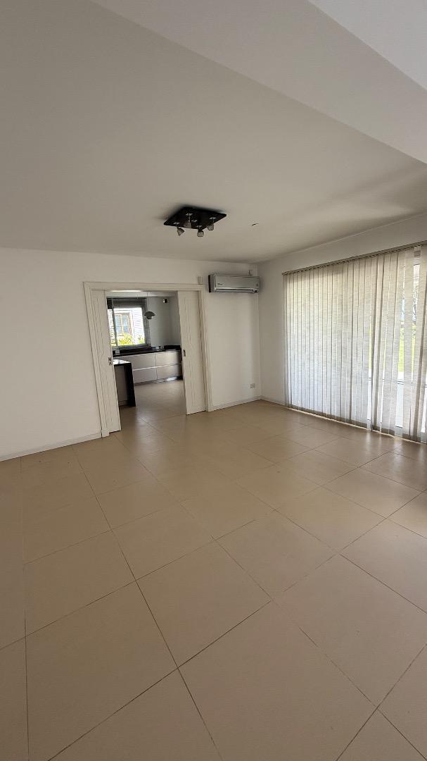 CASA EN TERRAVISTA 6 AMB CON CAVA Y SAUNA LOTE CENTRAL