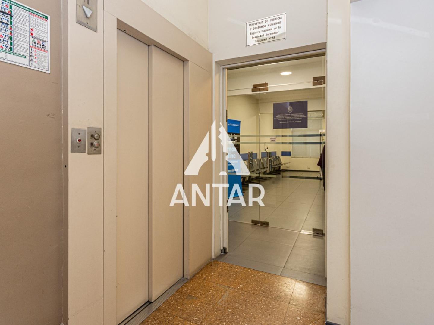 Oficina en Venta en Monserrat, USD 155.000