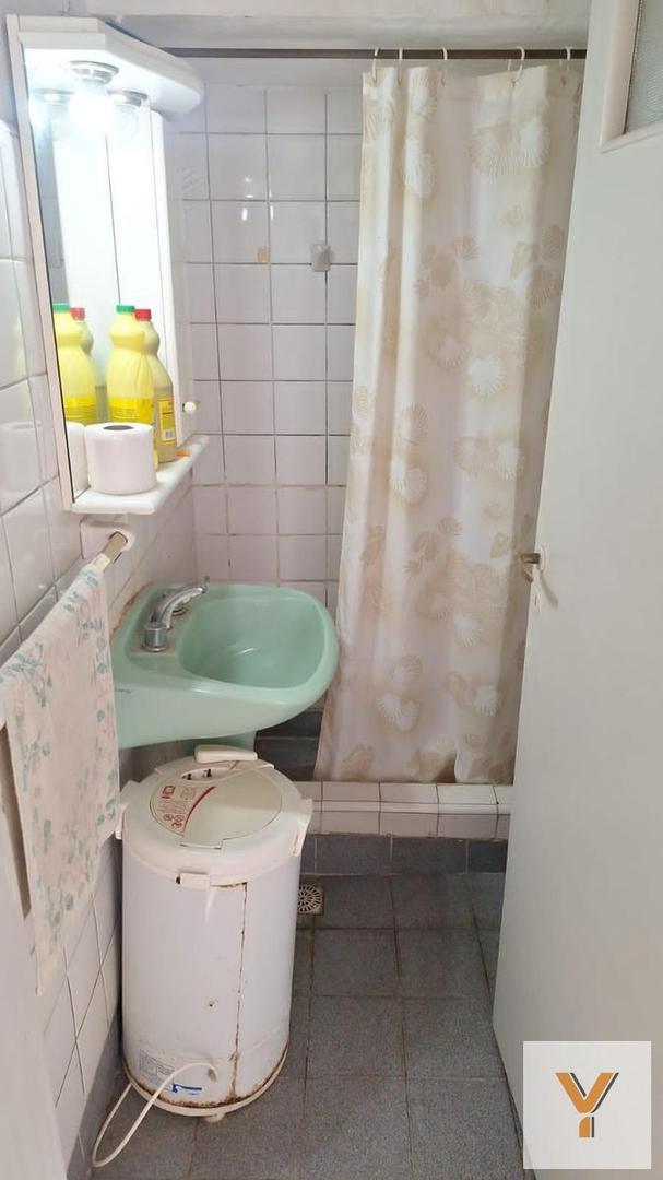 Depto Tipo Casa en Venta 50 años