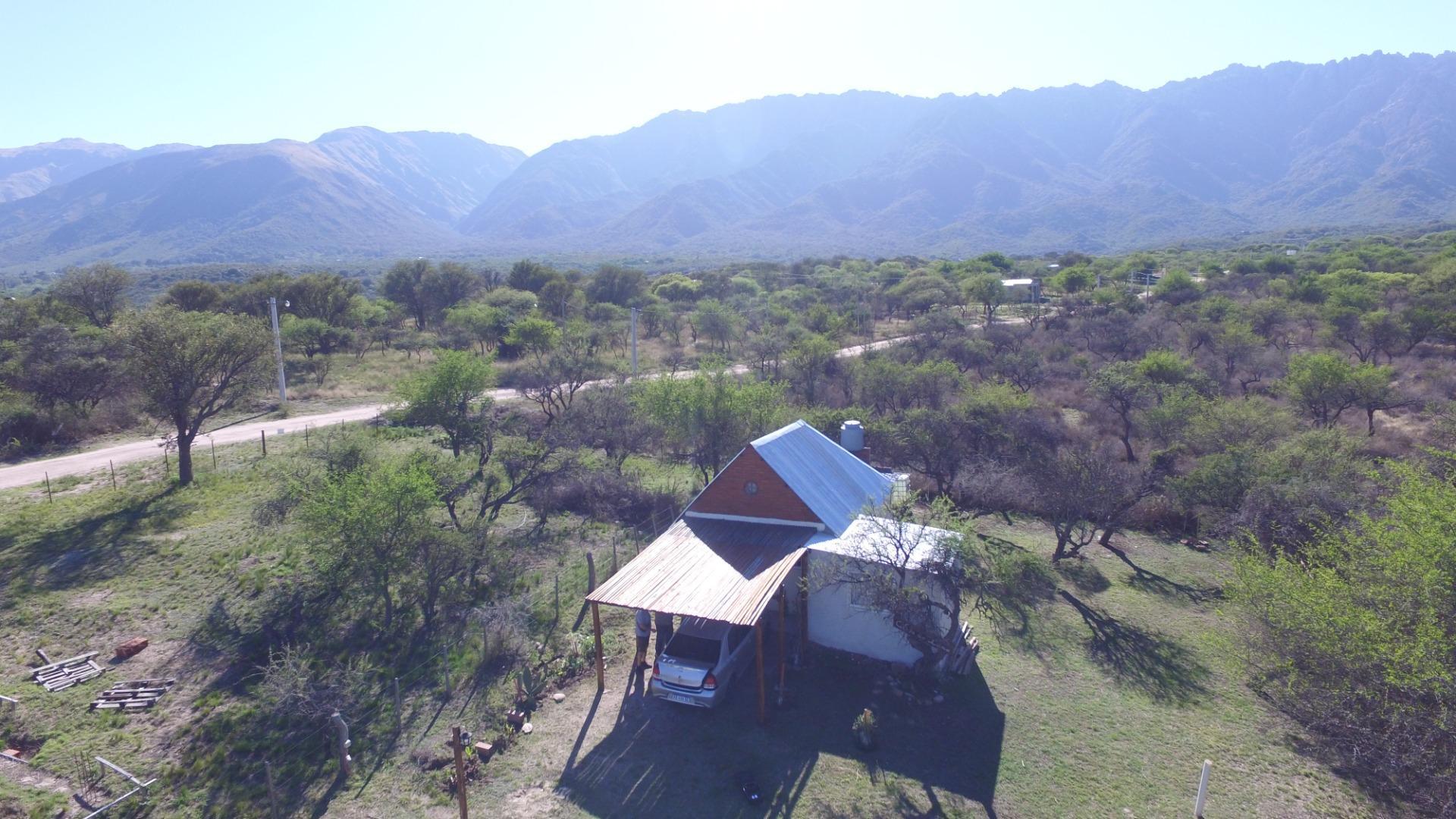 Casa 2 ambientes con 1 baño