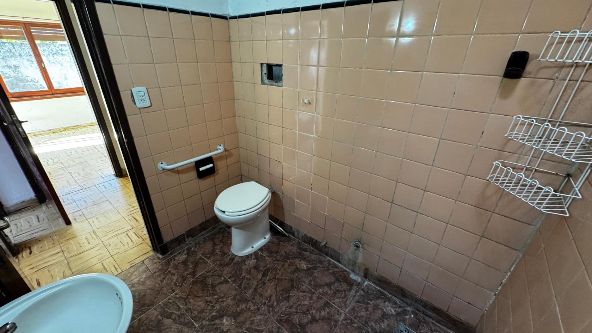 Casa refaccionar de 4 ambientes en venta ituzaingo norte