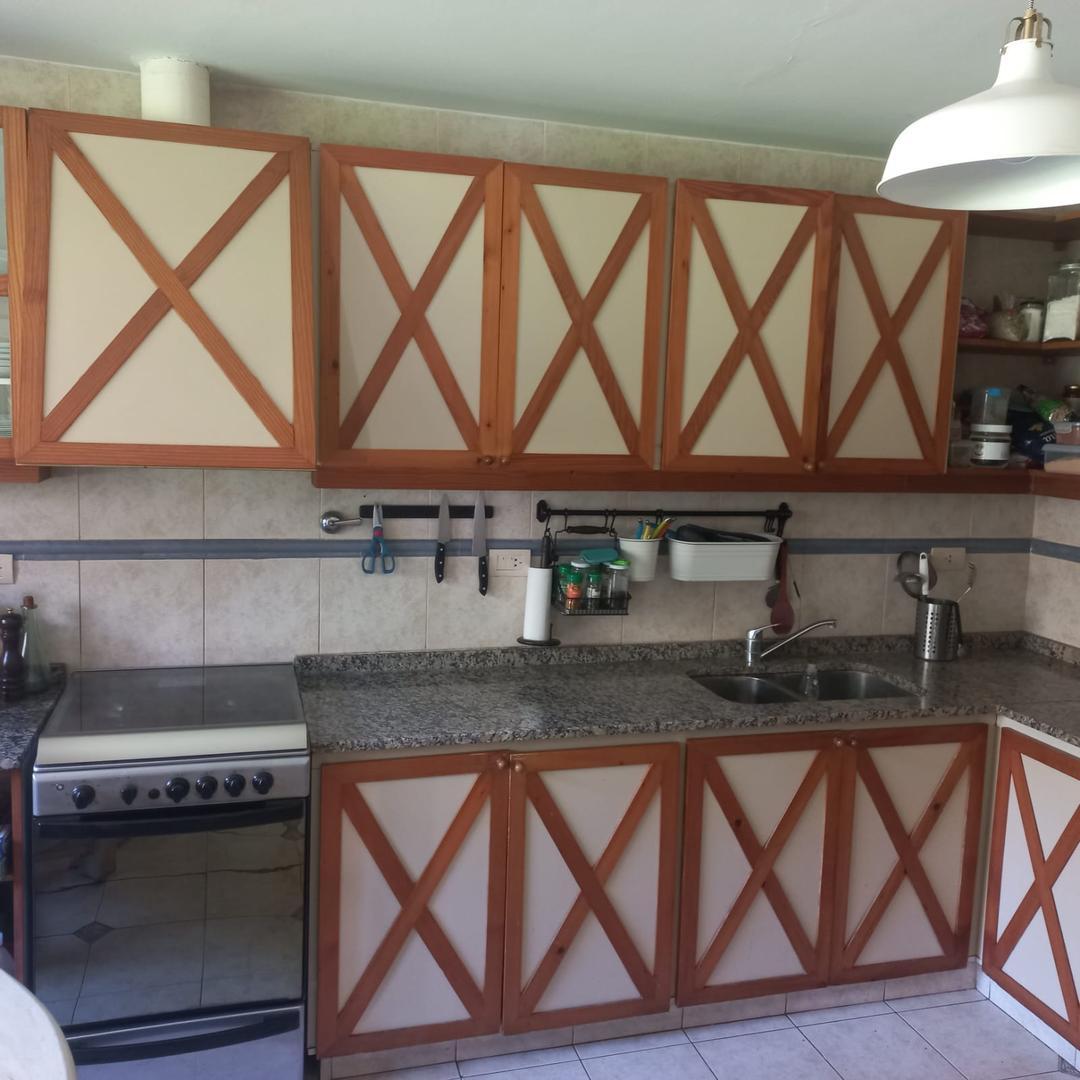 Casa 5 ambientes con 3 baños