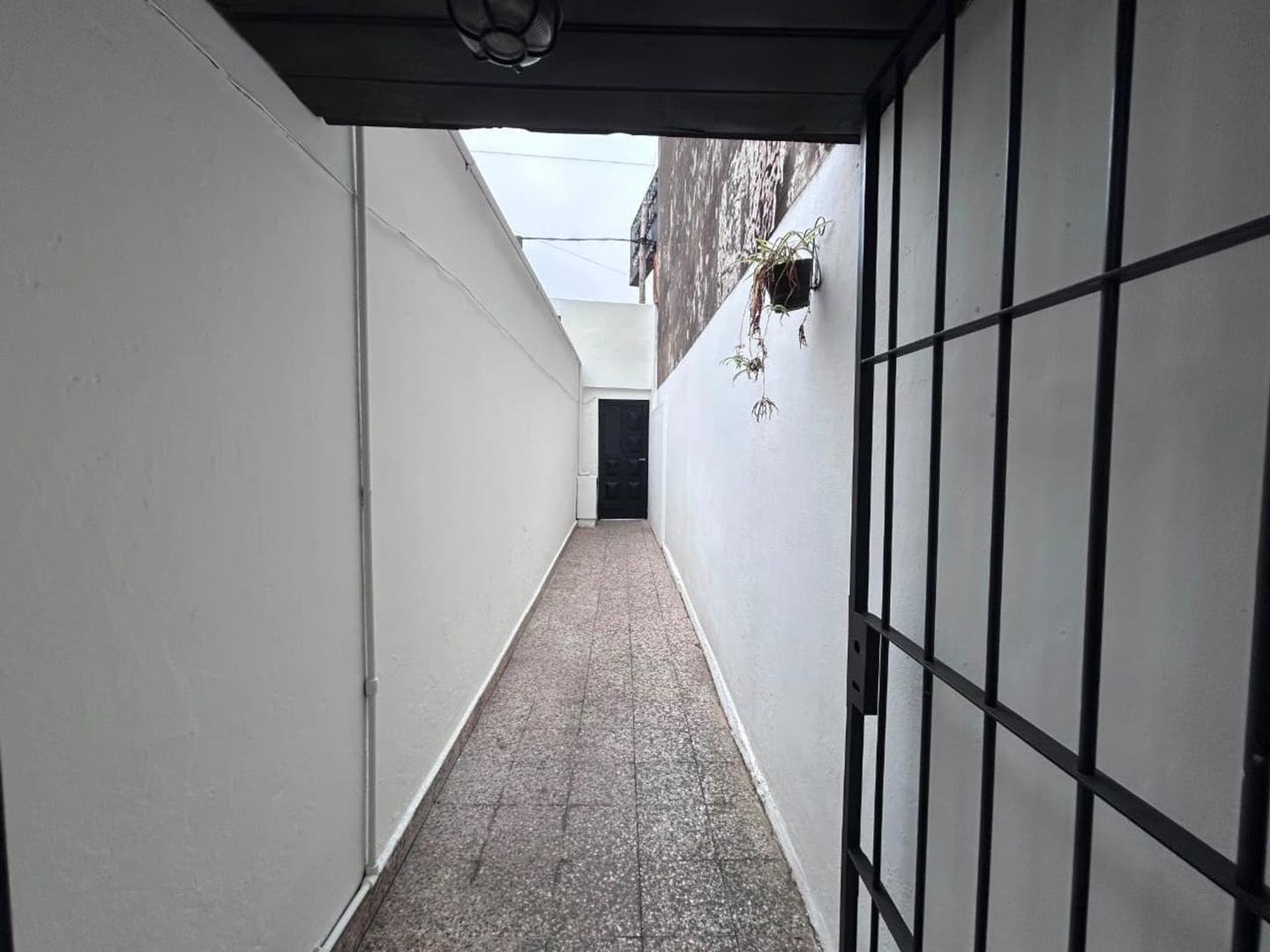 Depto Tipo Casa en Venta de 2 ambientes