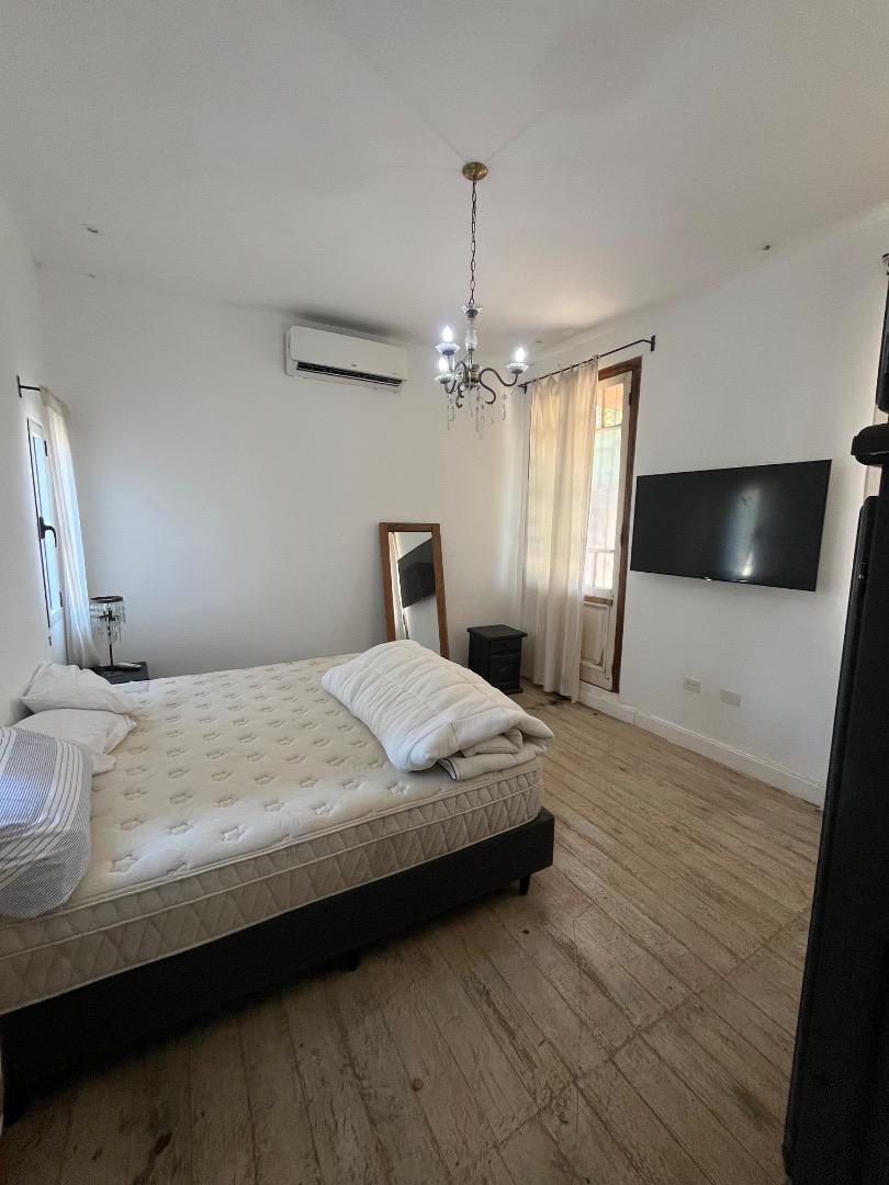 Casa 2 ambientes con 1 baño